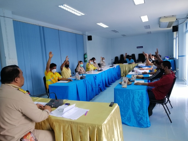 ประชุมคณะกรรมการพัฒนาเทศบาลตำบลพิปูน พิจารณาร่างแผนพัฒนาท้องถิ่น (พ.ศ.2561-2565)